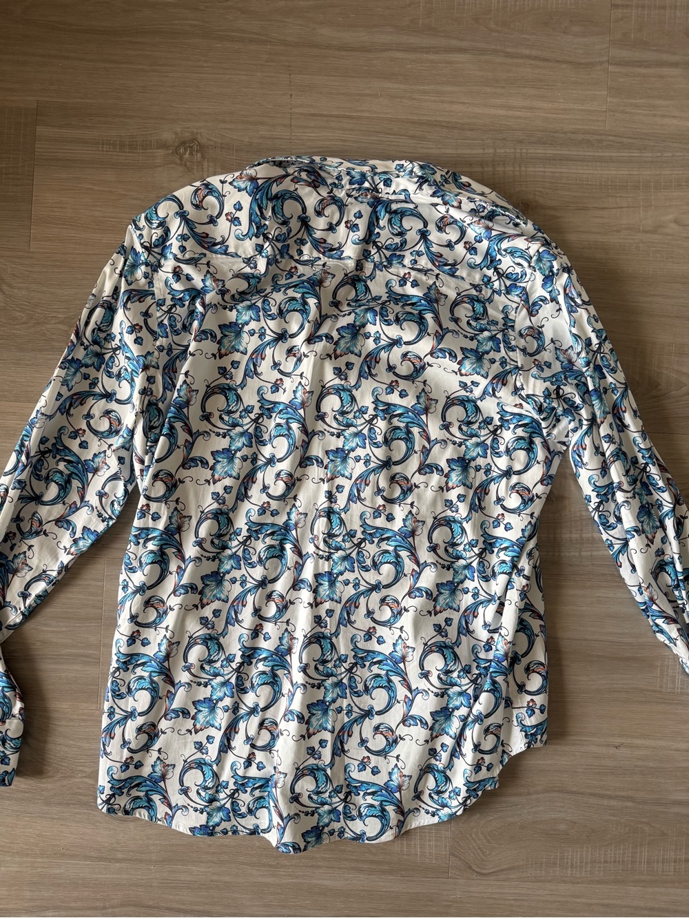 Robert Graham Shirt - Picture 5 of 7